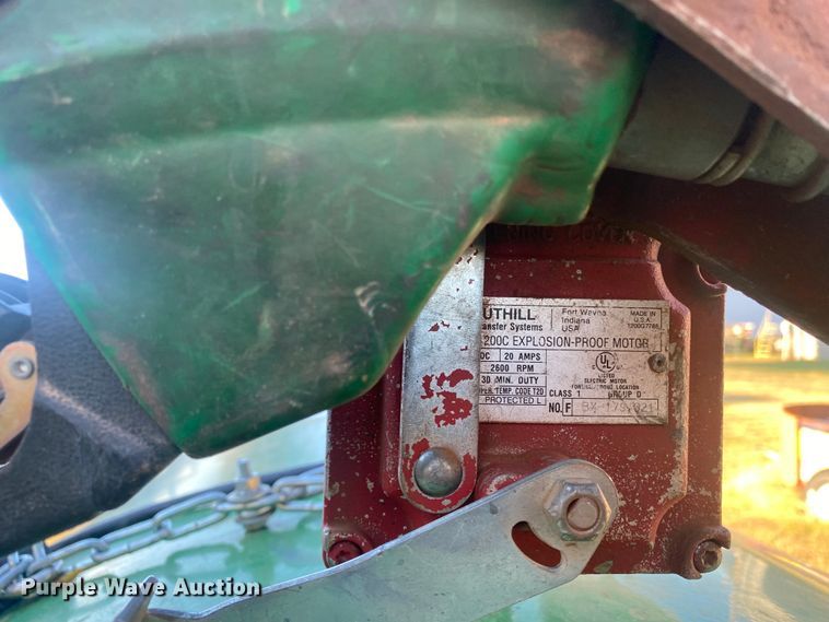 image for item DL6172 LEE LA-07475  fuel trailer