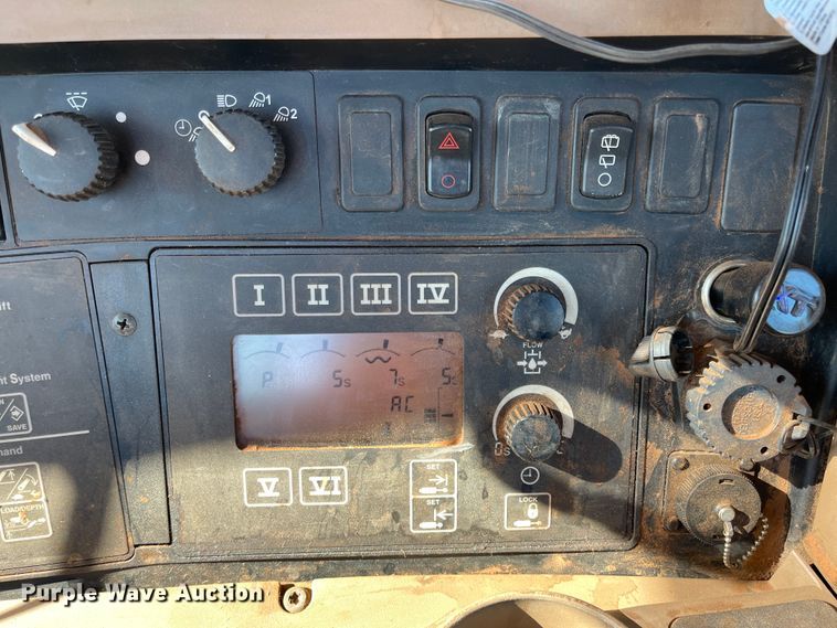 image for item DN0005 2009 John Deere 9530  4WD tractor