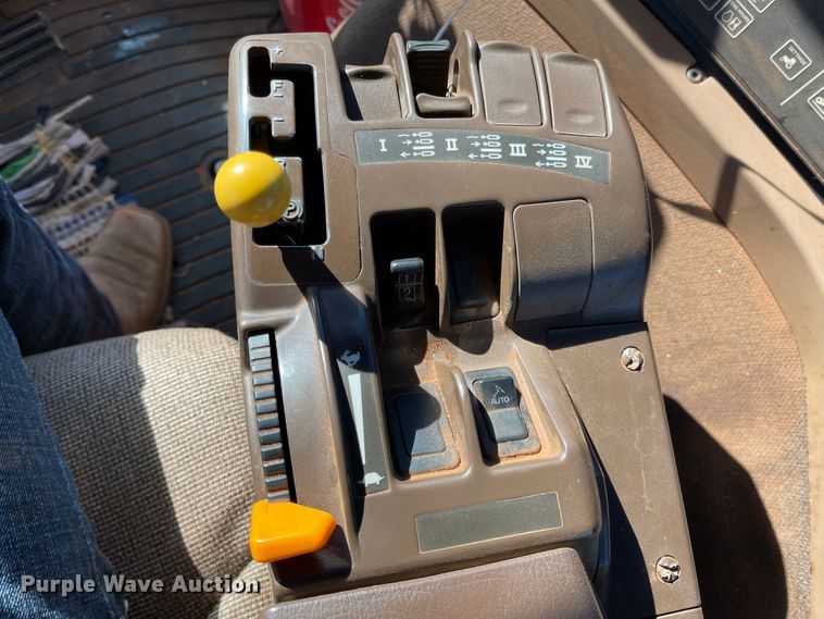 image for item DN0005 2009 John Deere 9530  4WD tractor