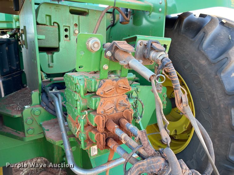 image for item DN0005 2009 John Deere 9530  4WD tractor