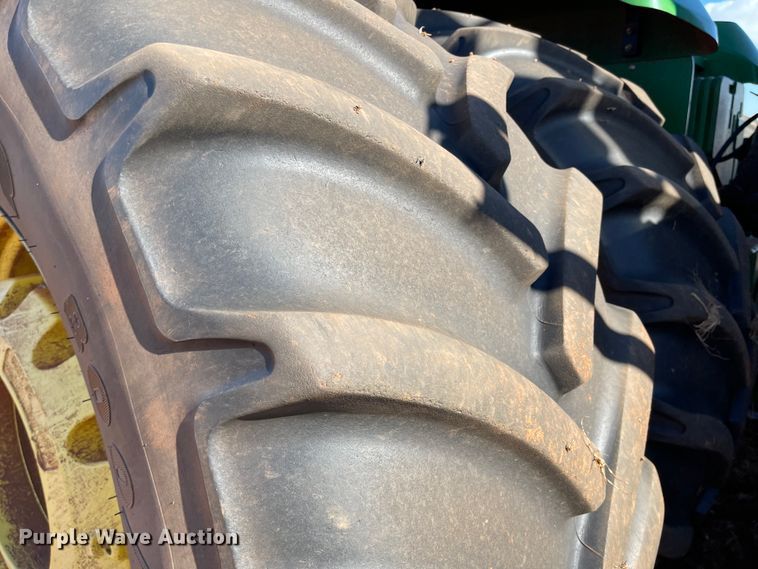 image for item DN0005 2009 John Deere 9530  4WD tractor