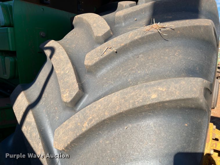 image for item DN0005 2009 John Deere 9530  4WD tractor