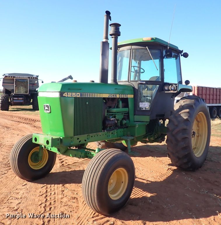 image for item DN0008 1983 John Deere 4250  tractor