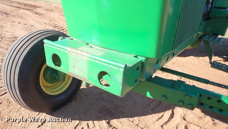 image for item DN0008 1983 John Deere 4250  tractor