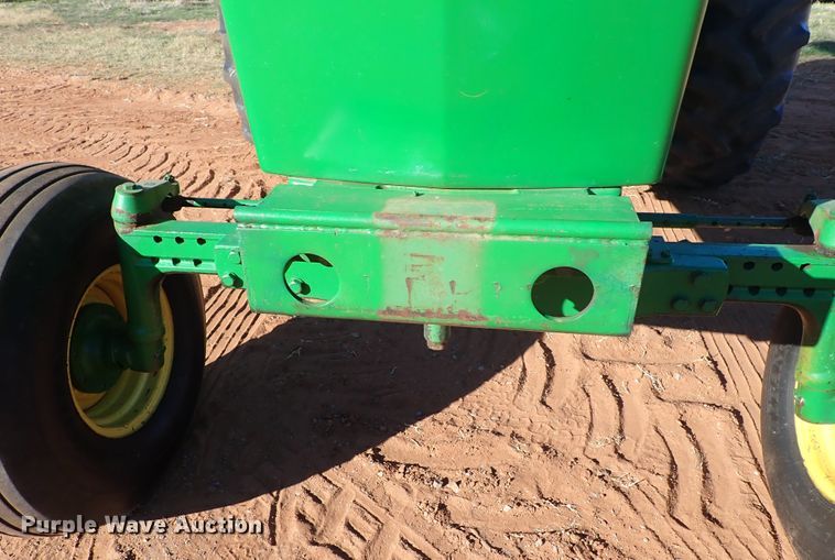 image for item DN0008 1983 John Deere 4250  tractor