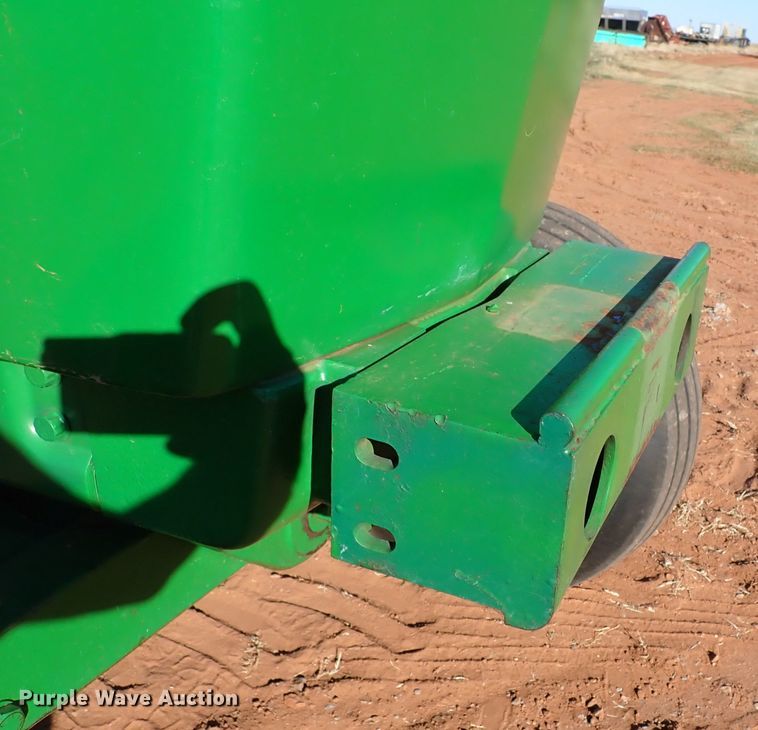 image for item DN0008 1983 John Deere 4250  tractor