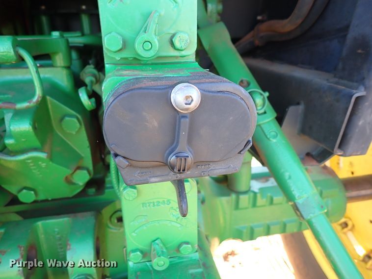 image for item DN0008 1983 John Deere 4250  tractor