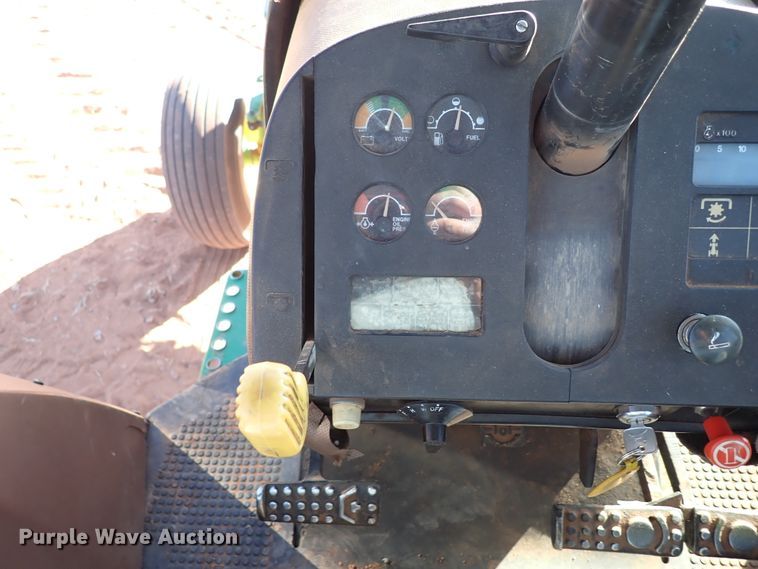 image for item DN0008 1983 John Deere 4250  tractor