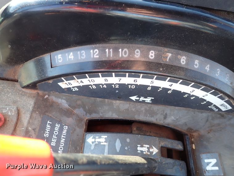 image for item DN0008 1983 John Deere 4250  tractor