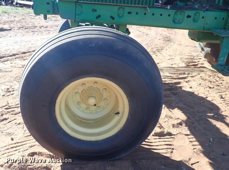 image for item DN0008 1983 John Deere 4250  tractor