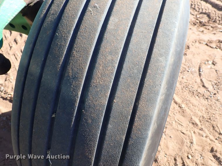 image for item DN0008 1983 John Deere 4250  tractor