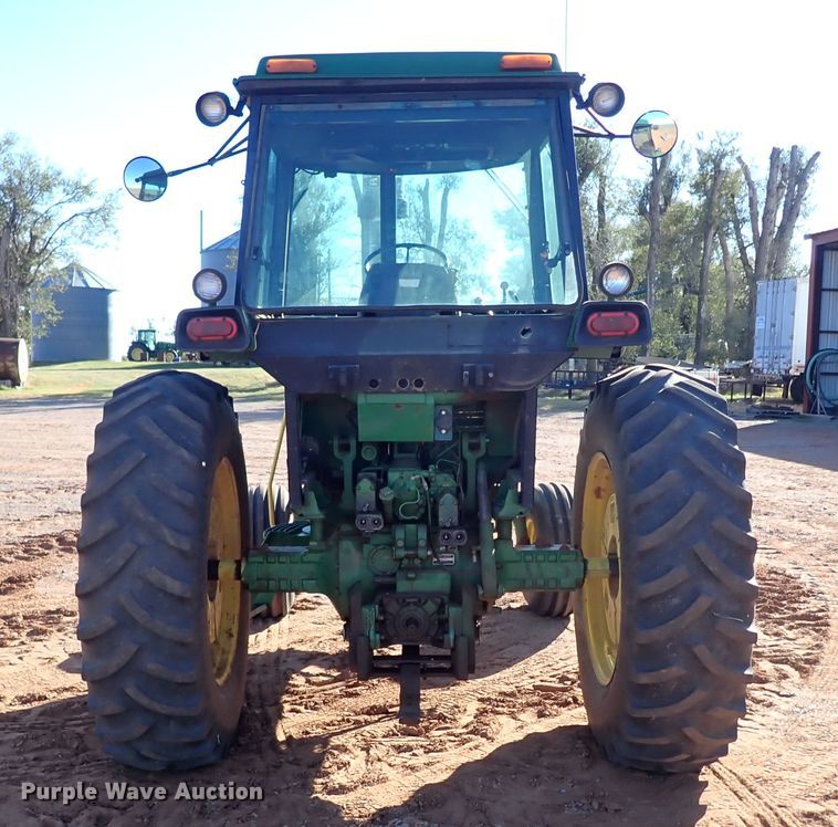 image for item DN0009 1981 John Deere 4440  tractor