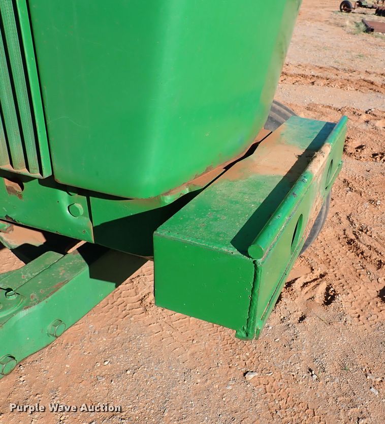 image for item DN0009 1981 John Deere 4440  tractor