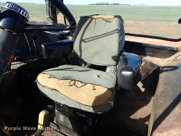 image for item DN0009 1981 John Deere 4440  tractor