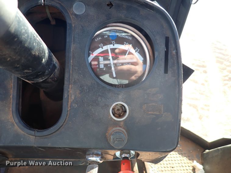 image for item DN0009 1981 John Deere 4440  tractor