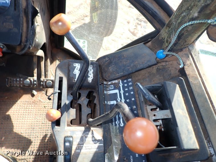 image for item DN0009 1981 John Deere 4440  tractor