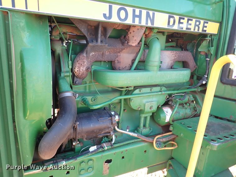 image for item DN0009 1981 John Deere 4440  tractor