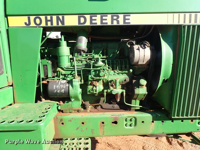 image for item DN0009 1981 John Deere 4440  tractor