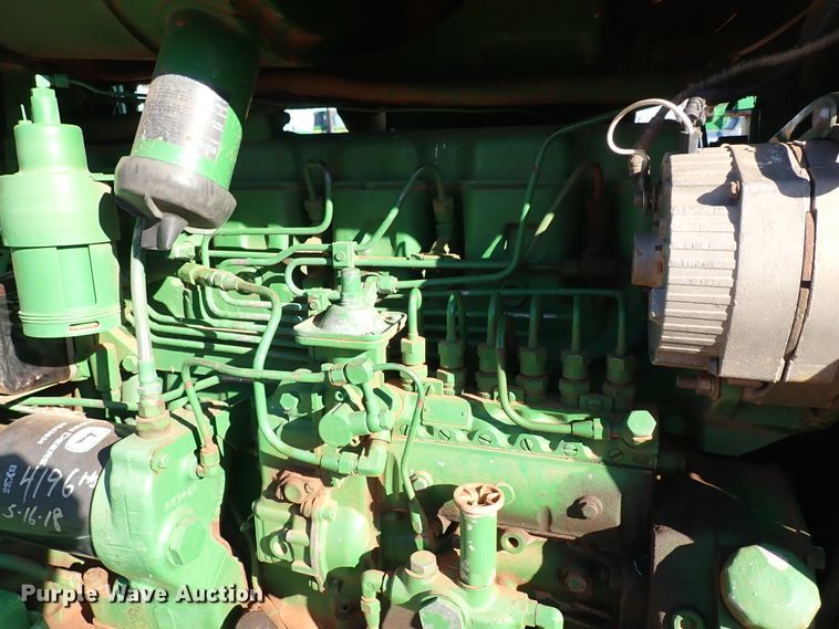 image for item DN0009 1981 John Deere 4440  tractor