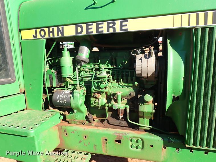 image for item DN0009 1981 John Deere 4440  tractor