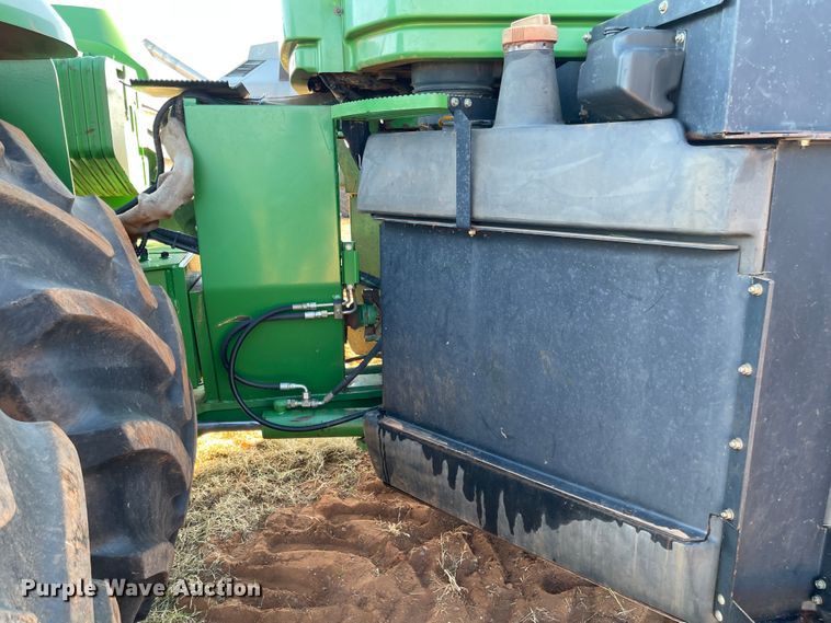 image for item DN0010 1997 John Deere 9400  4WD tractor