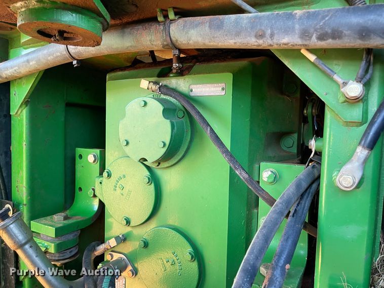 image for item DN0010 1997 John Deere 9400  4WD tractor