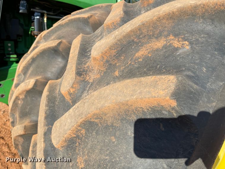 image for item DN0010 1997 John Deere 9400  4WD tractor