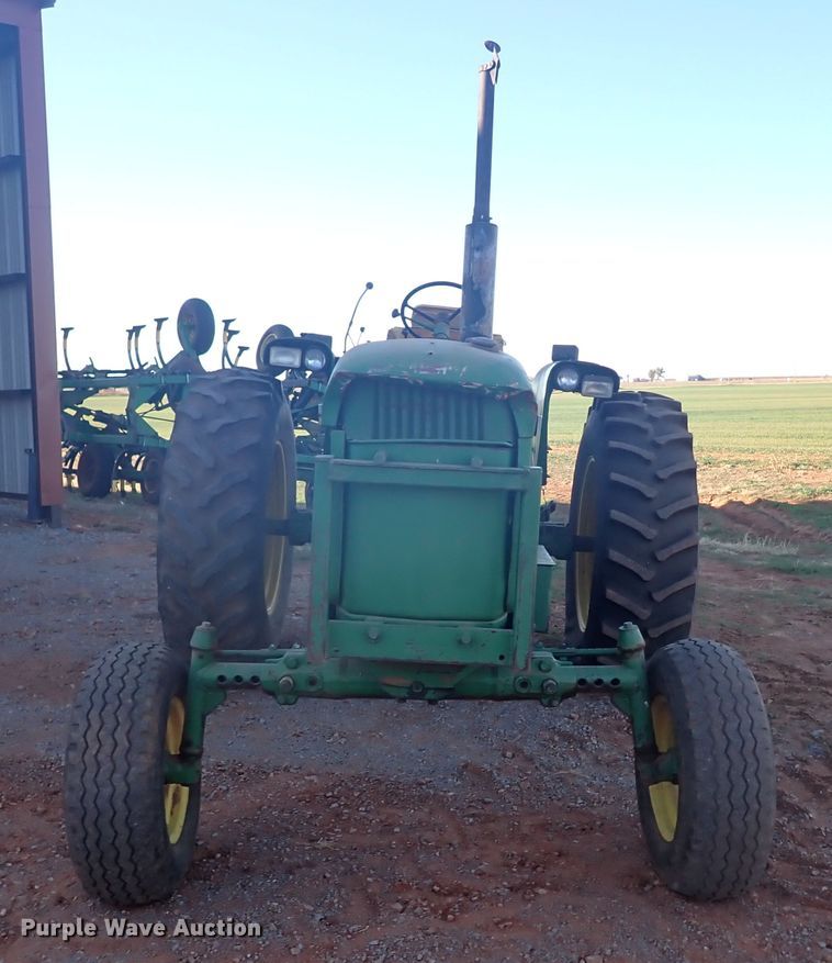 image for item DN0012 1969 John Deere 4020  tractor