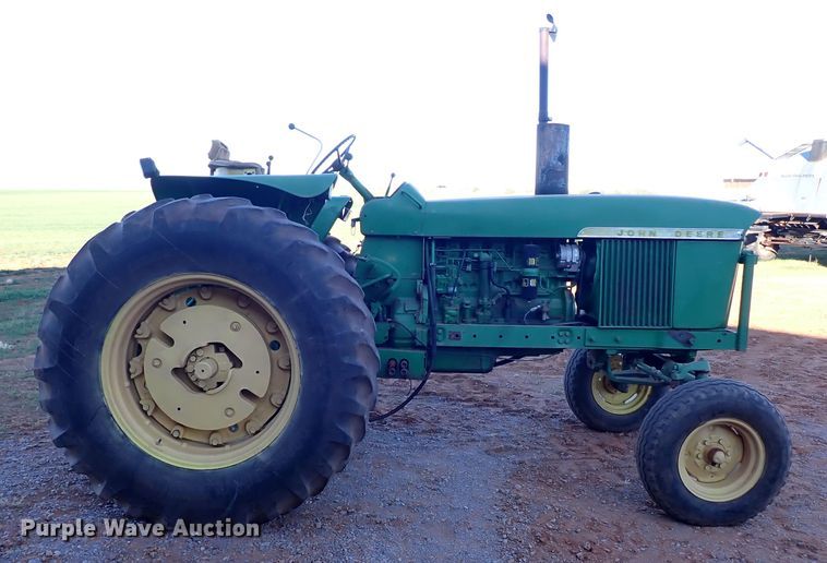 image for item DN0012 1969 John Deere 4020  tractor