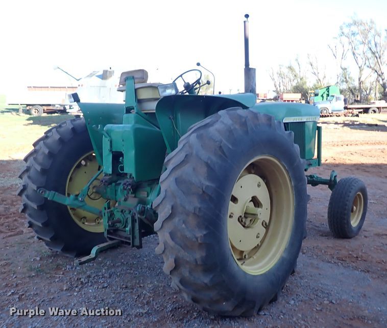 image for item DN0012 1969 John Deere 4020  tractor