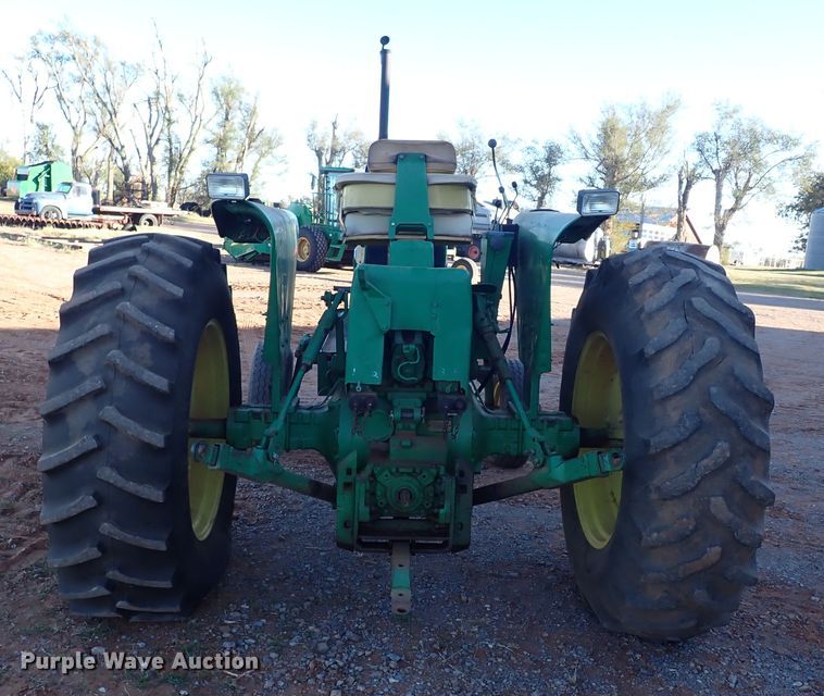 image for item DN0012 1969 John Deere 4020  tractor