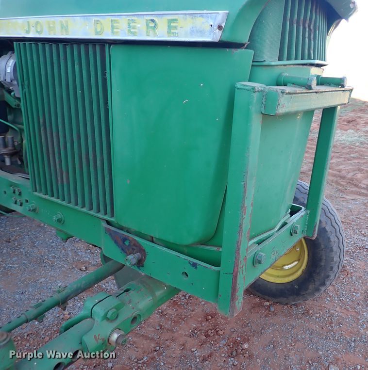 image for item DN0012 1969 John Deere 4020  tractor