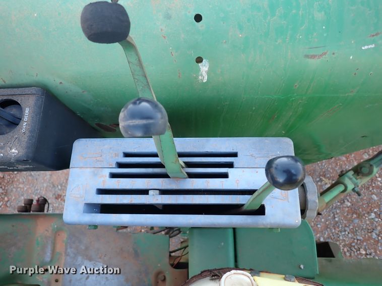 image for item DN0012 1969 John Deere 4020  tractor