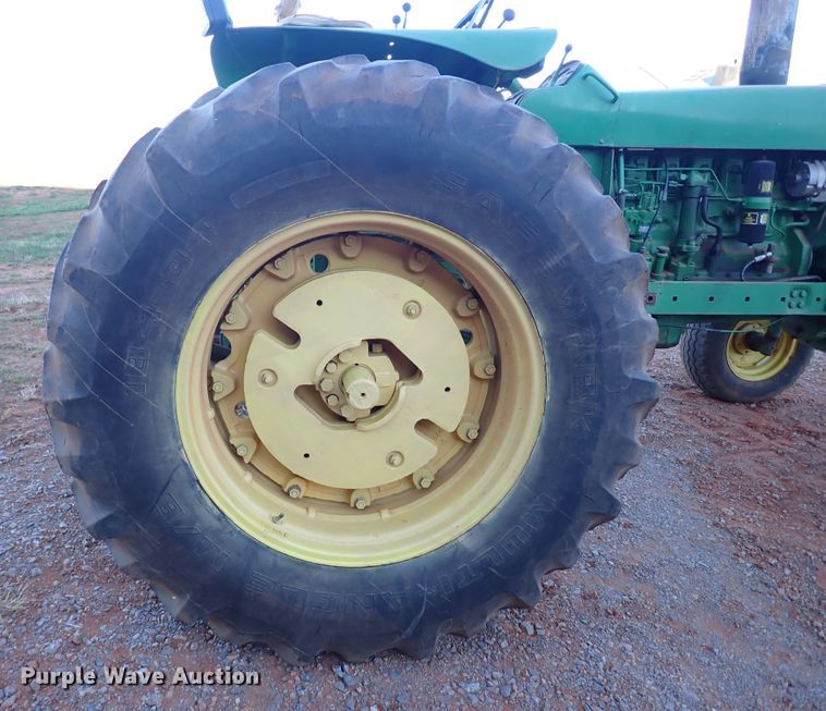 image for item DN0012 1969 John Deere 4020  tractor