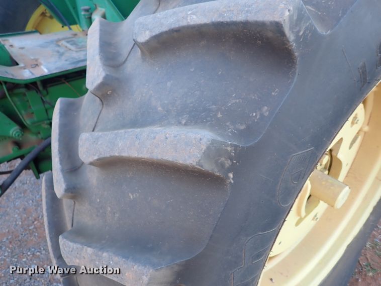 image for item DN0012 1969 John Deere 4020  tractor