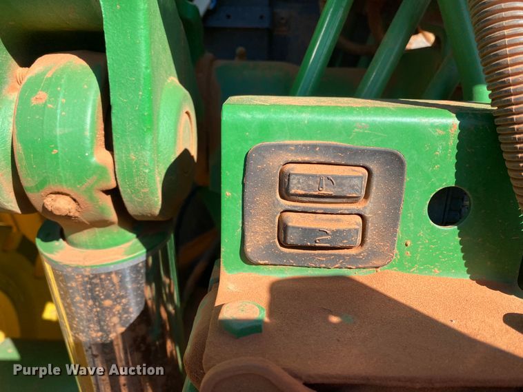 image for item DN0013 2007 John Deere 7830  MFWD tractor