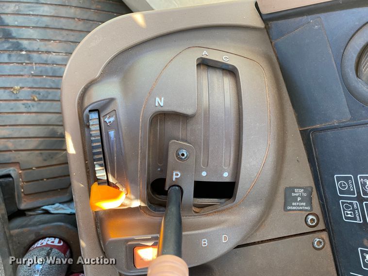 image for item DN0013 2007 John Deere 7830  MFWD tractor