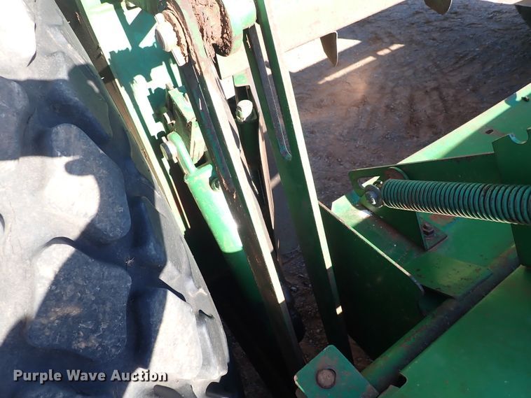 image for item DN0015 2006 John Deere 4895  windrower