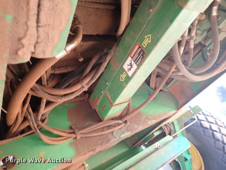 image for item DN0015 2006 John Deere 4895  windrower