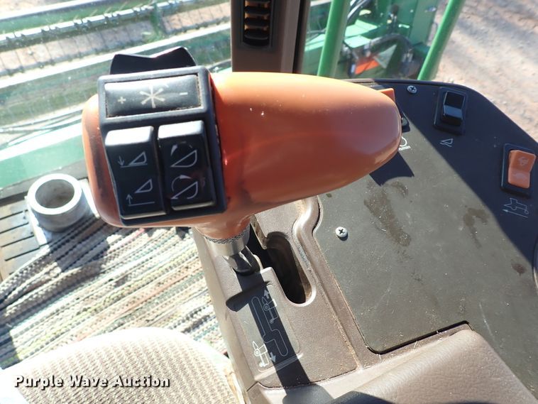 image for item DN0015 2006 John Deere 4895  windrower