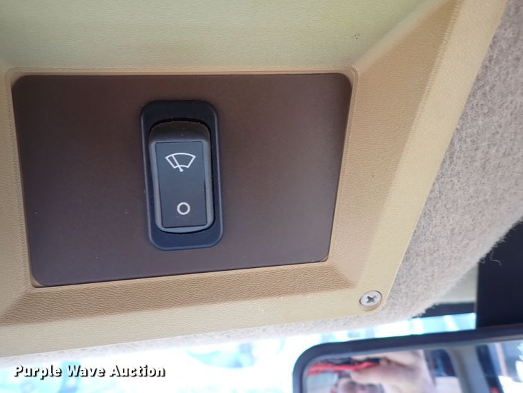 image for item DN0015 2006 John Deere 4895  windrower