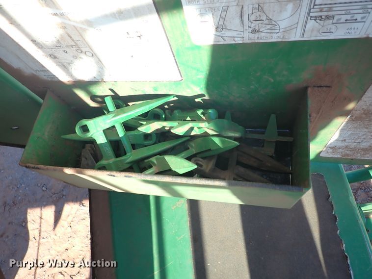 image for item DN0015 2006 John Deere 4895  windrower