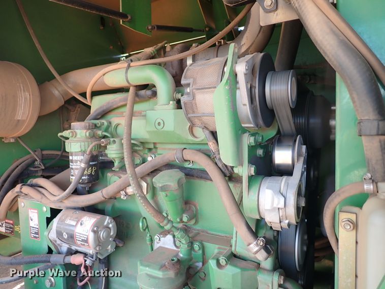 image for item DN0015 2006 John Deere 4895  windrower