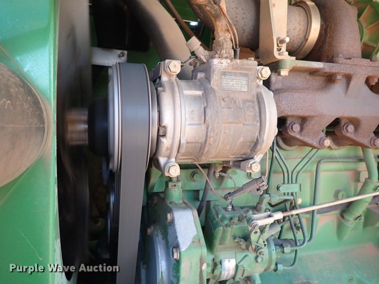 image for item DN0015 2006 John Deere 4895  windrower