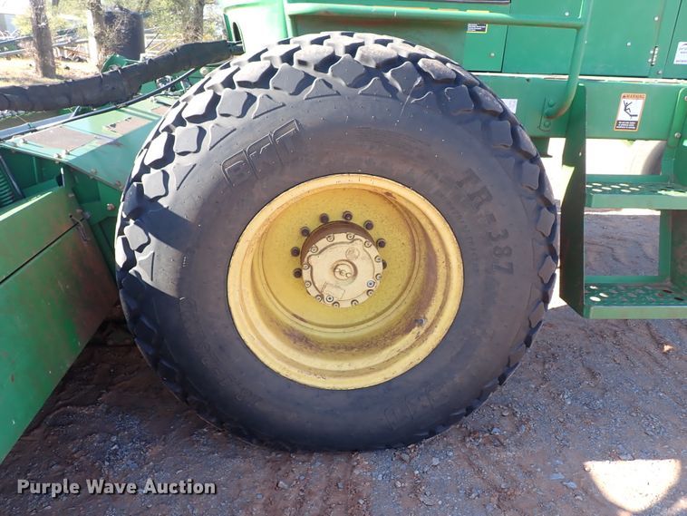 image for item DN0015 2006 John Deere 4895  windrower