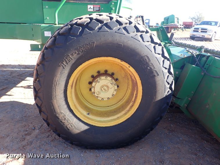 image for item DN0015 2006 John Deere 4895  windrower