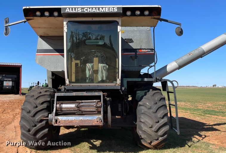image for item DN0016 1985 Gleaner N7  combine