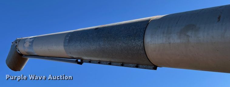 image for item DN0016 1985 Gleaner N7  combine