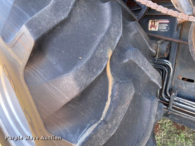 image for item DN0016 1985 Gleaner N7  combine