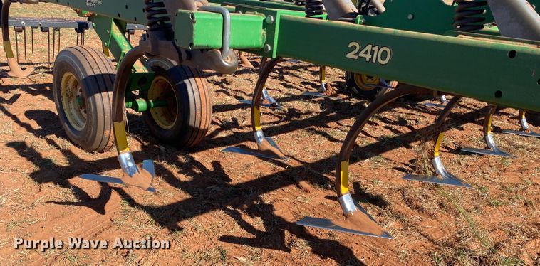 image for item DN0017 John Deere 2410  field cultivator